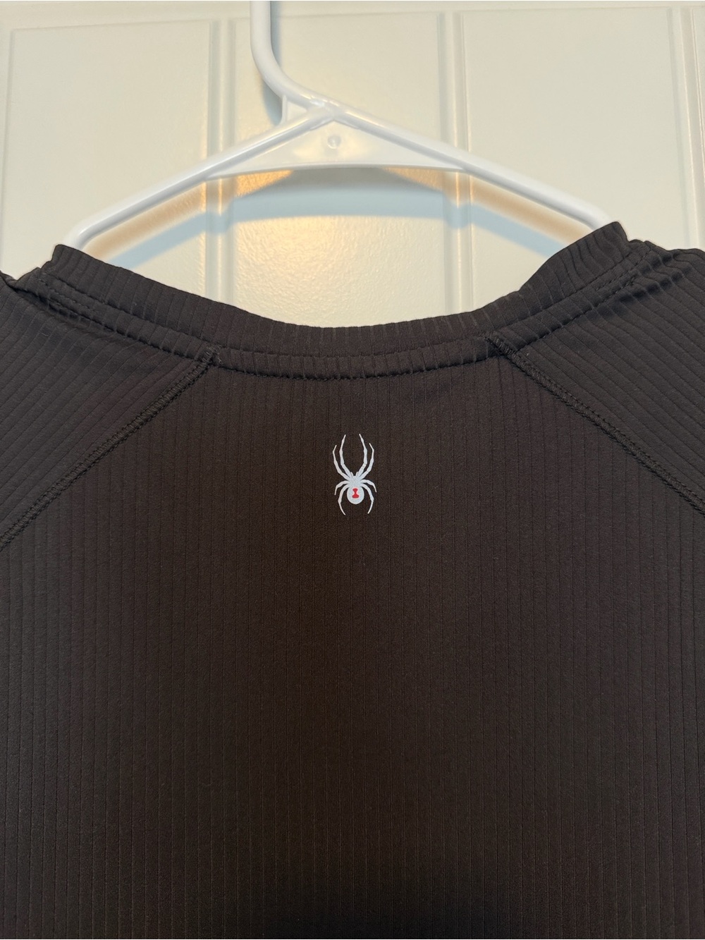 Spyder Women's Ribbed Short-Sleeve Top Sz M - Picture 4 of 5
